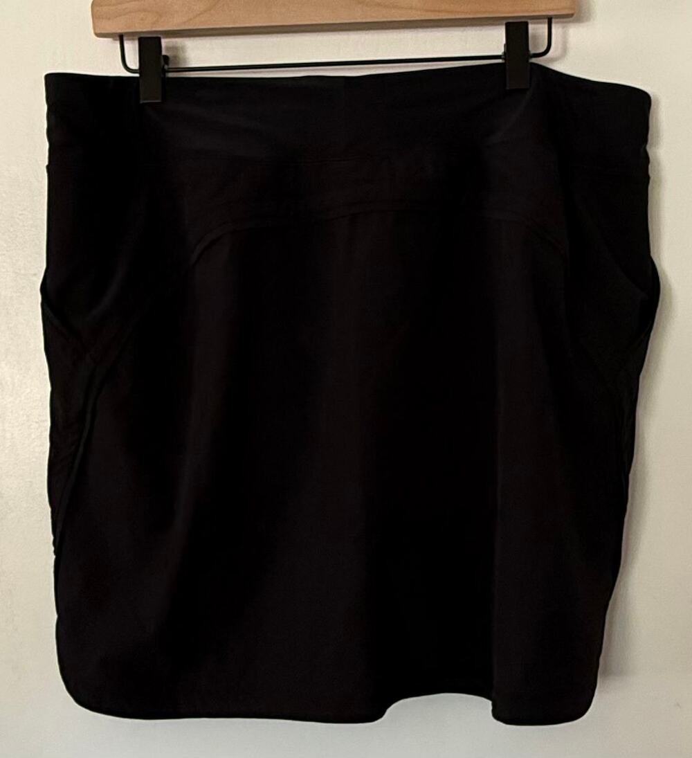 Lands' End Women's 18W Black Athletic Swim Skort with Shorts
